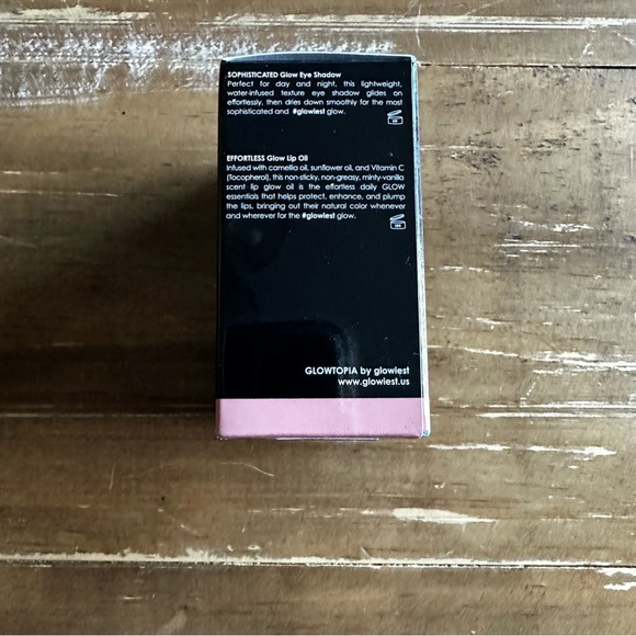 Vanity Case Chanel style Makeup Set The Glowiest Touches Eye and Lip - Picture 12 of 16